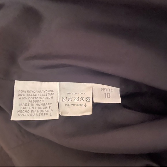 Liz Claiborne Vintage Black Collarless Blazer Jacket with Embroidery - Size 10P - Picture 11 of 11